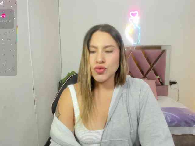 SAAYA-TAY webcam
