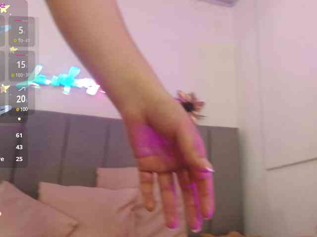 SAAYA-TAY webcam