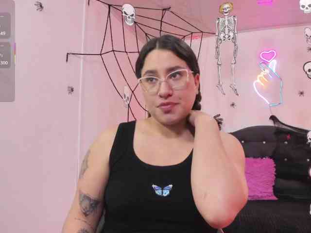 SAAYA-TAY webcam
