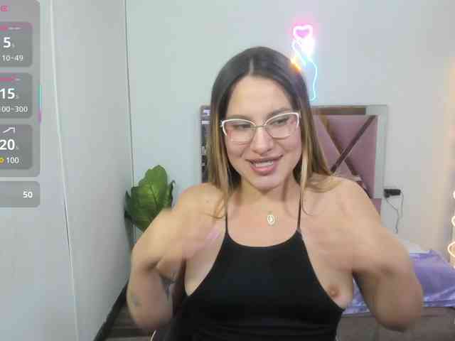 SAAYA-TAY webcam
