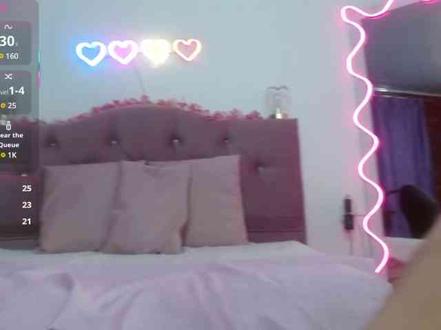 SAAYA-TAY webcam