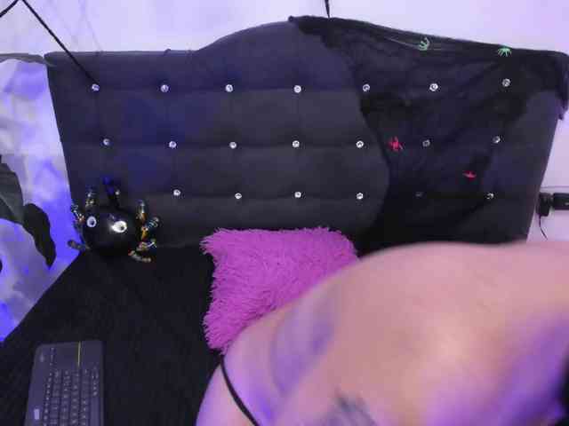 SAAYA-TAY webcam