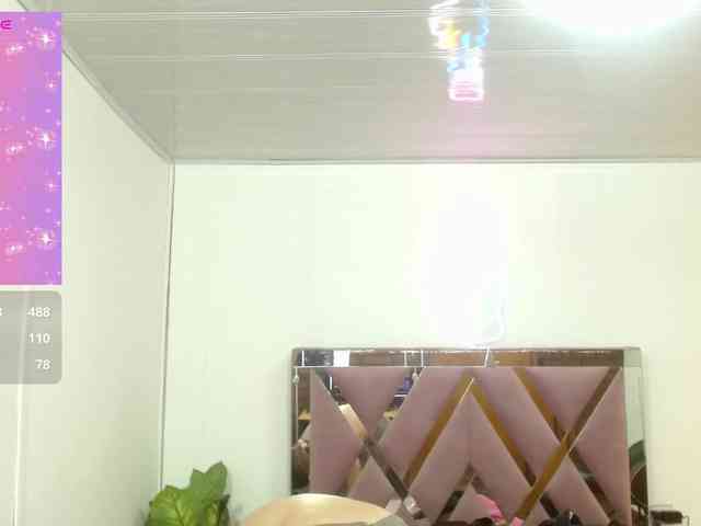 SAAYA-TAY webcam
