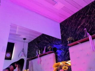 KendallWods Porn Show