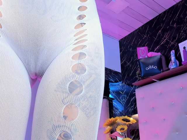 KendallWods's BongaCams show and profile