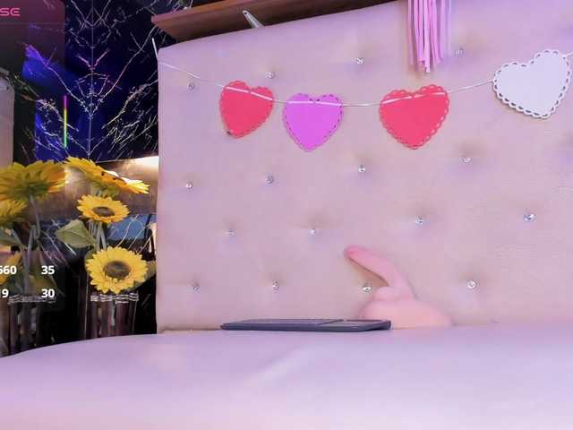 KendallWods's BongaCams show and profile