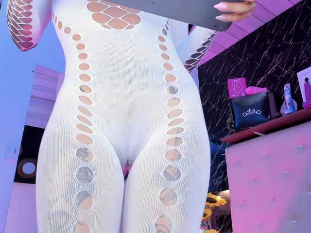 KendallWods's BongaCams show and profile