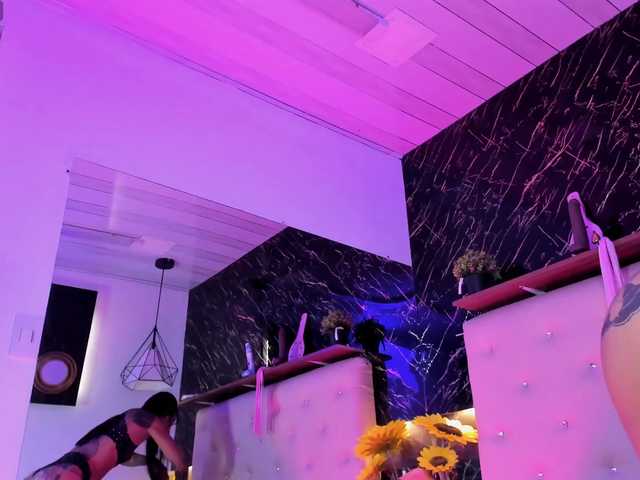 KendallWods's BongaCams show and profile