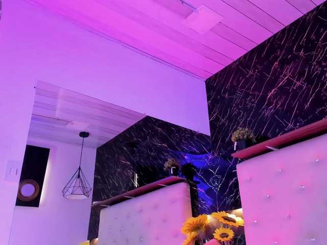 KendallWods's BongaCams show and profile