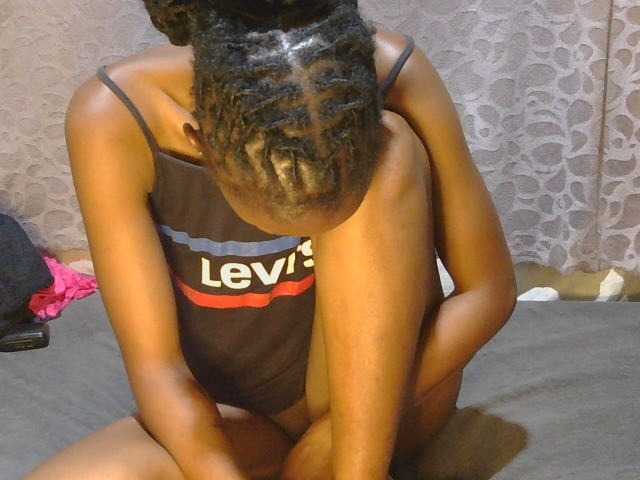 slim-girl01 live cam profile