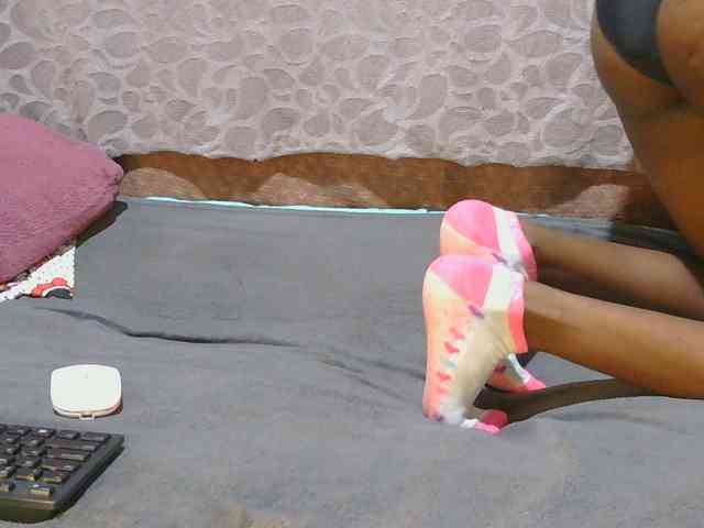 slim-girl01 webcam