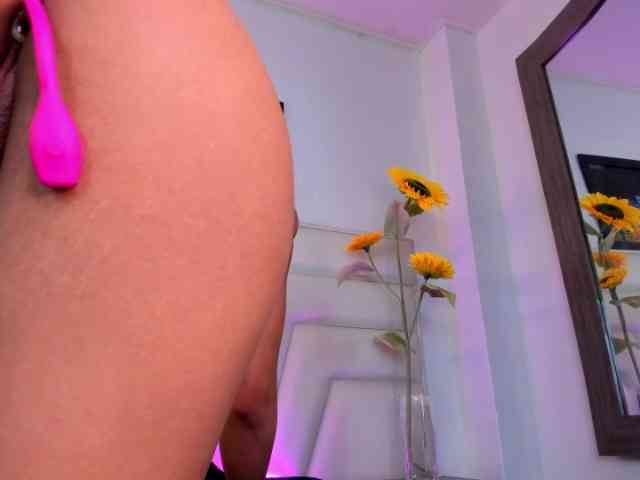 KimmySwettie webcam