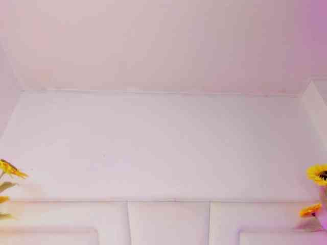 KimmySwettie webcam