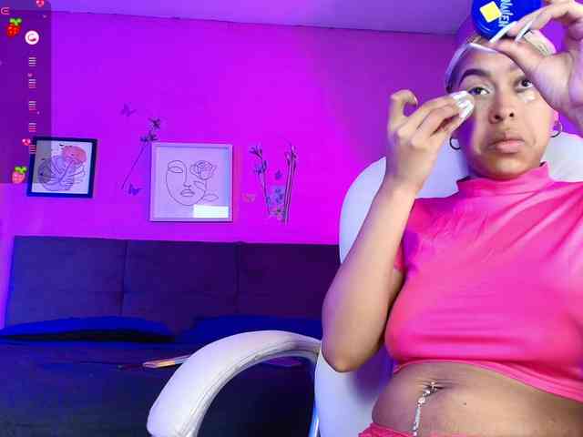 KimmySwettie webcam