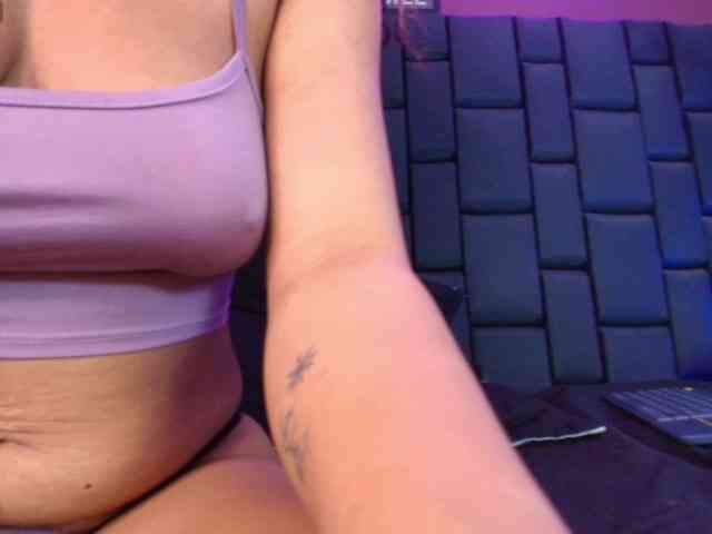 KimmySwettie webcam