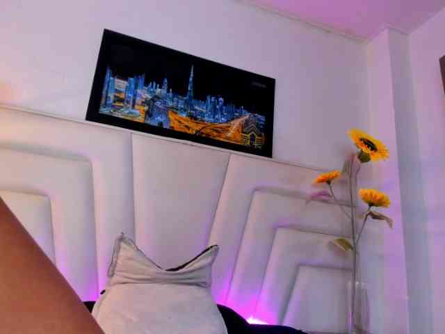 KimmySwettie webcam