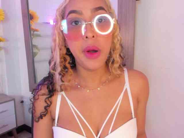 KimmySwettie webcam