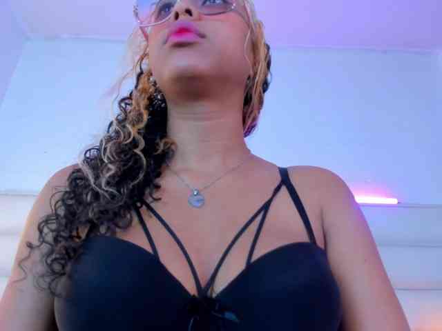 KimmySwettie webcam