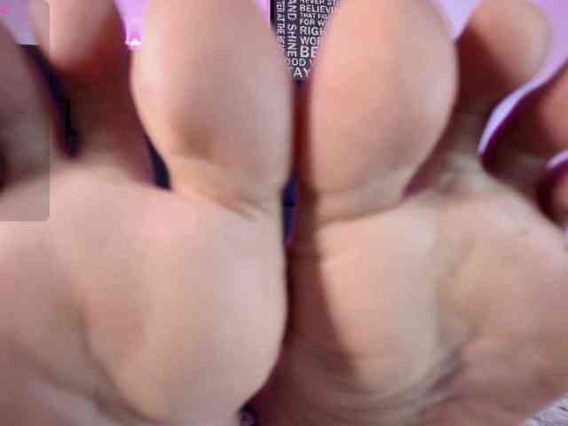 KimmySwettie webcam
