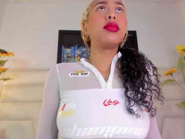 KimmySwettie webcam