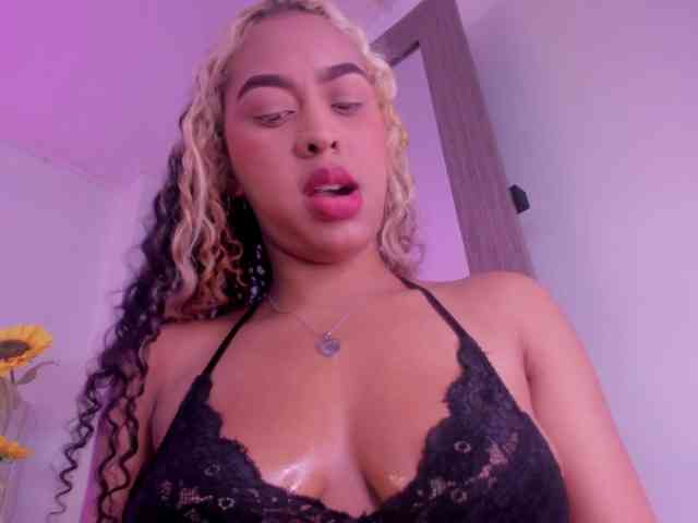 KimmySwettie webcam