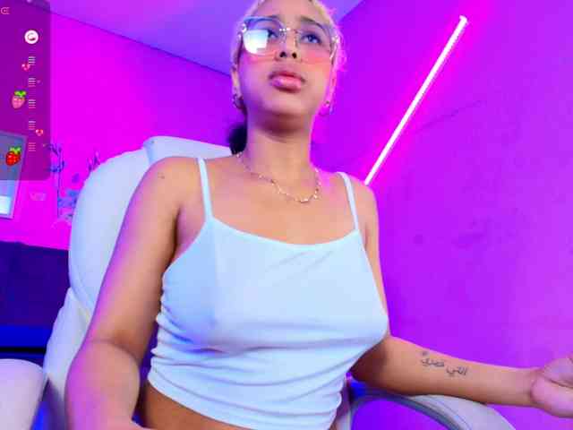 KimmySwettie webcam