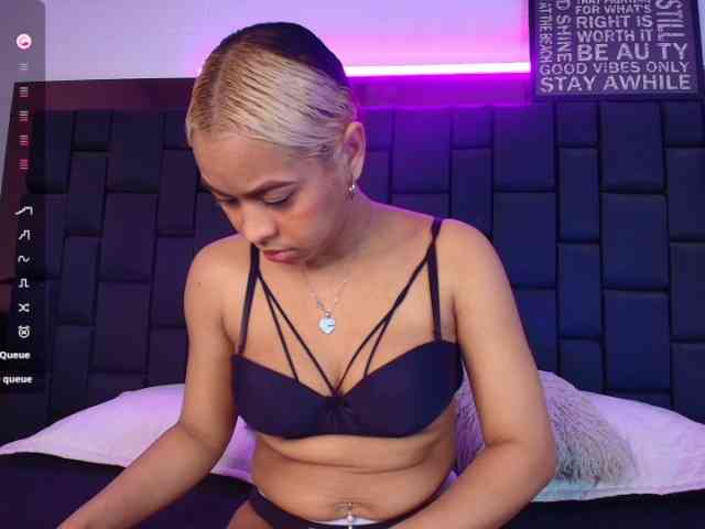 KimmySwettie webcam