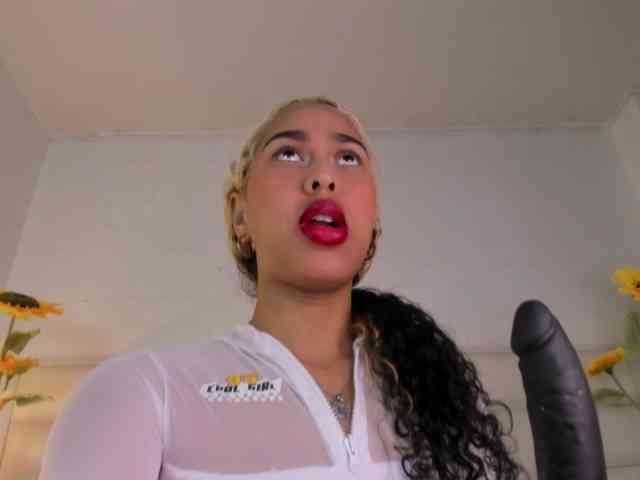 KimmySwettie webcam