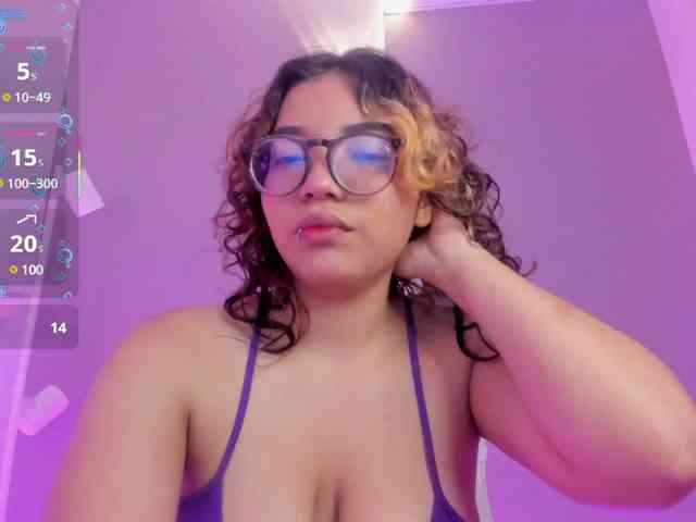 Alicecamxx webcam