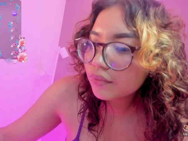 Alicecamxx webcam