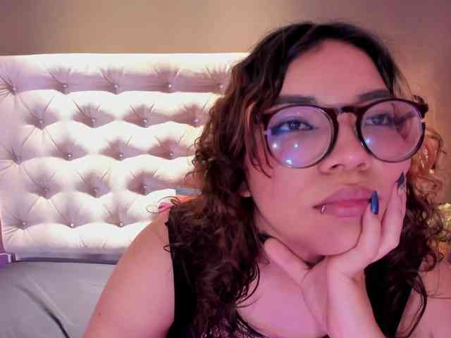 Alicecamxx webcam