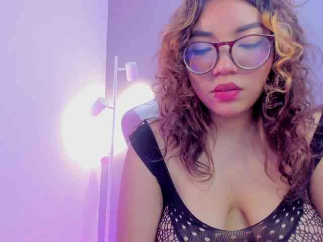 Alicecamxx webcam