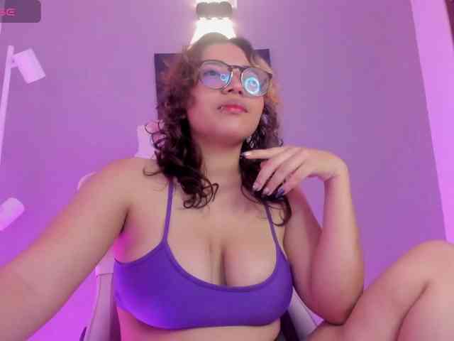 Alicecamxx webcam