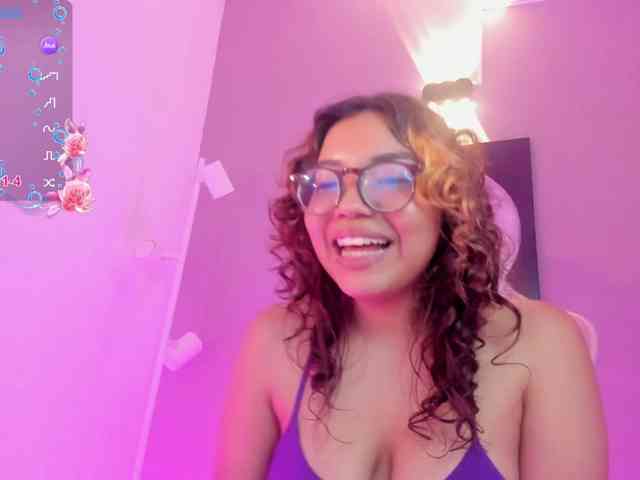 Alicecamxx webcam