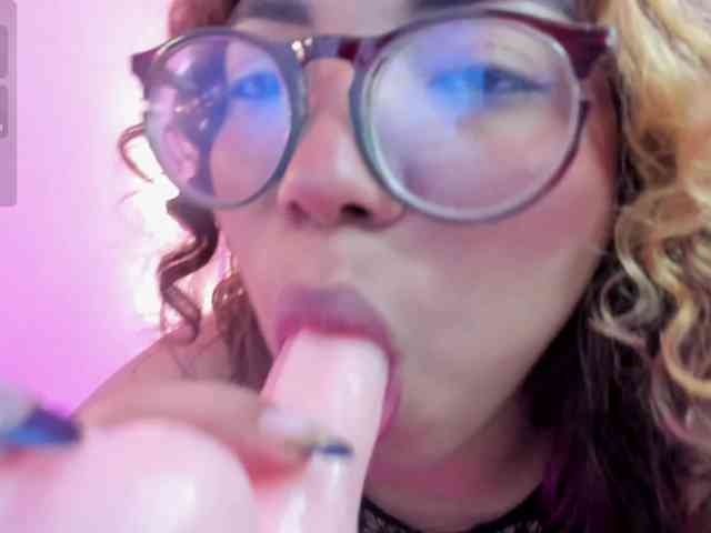 Alicecamxx webcam