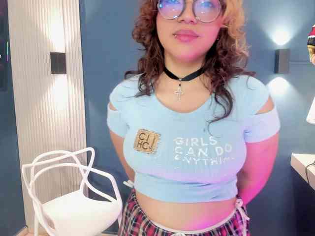 Alicecamxx webcam