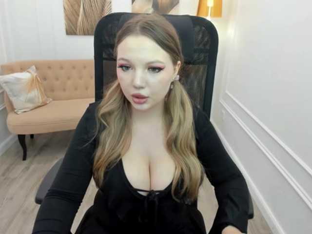 MariaRobinson's BongaCams show and profile