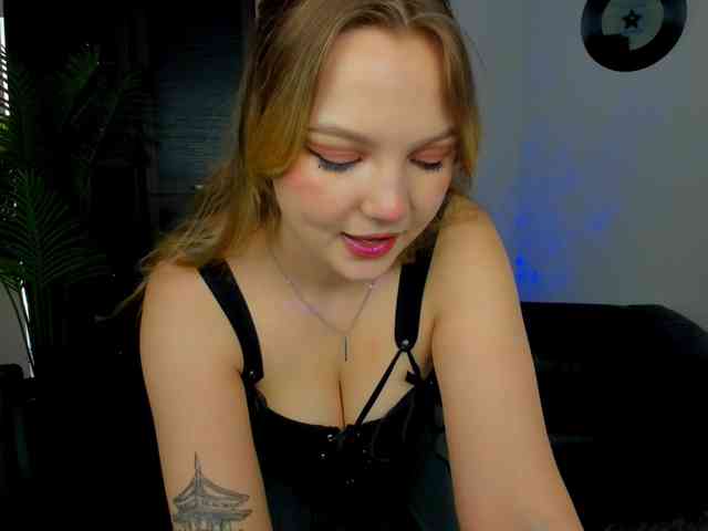 MariaRobinson webcam