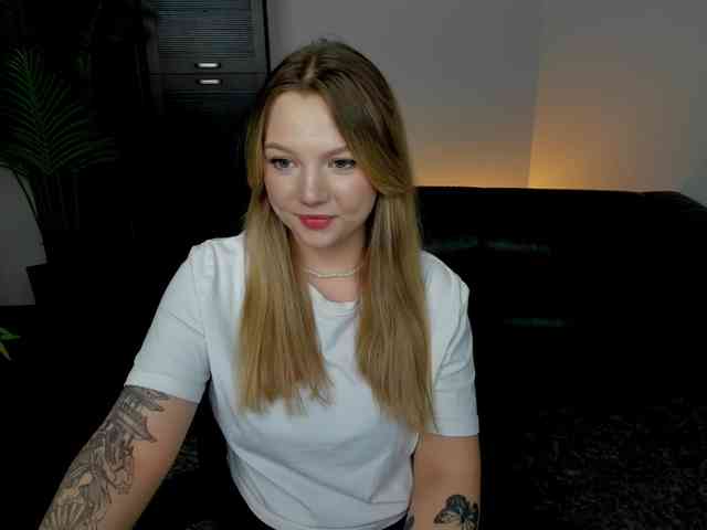 Модель: MariaRobinson