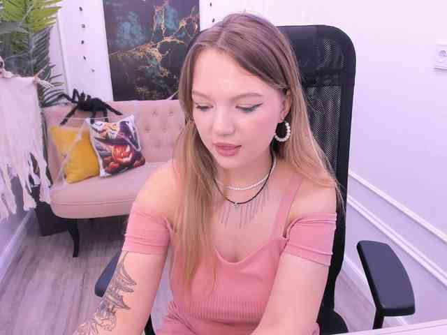 MariaRobinson webcam