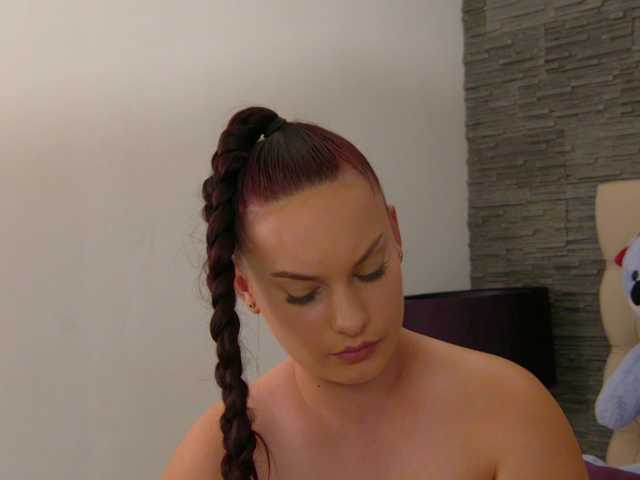 Candy-babe from BongaCams is Freechat
