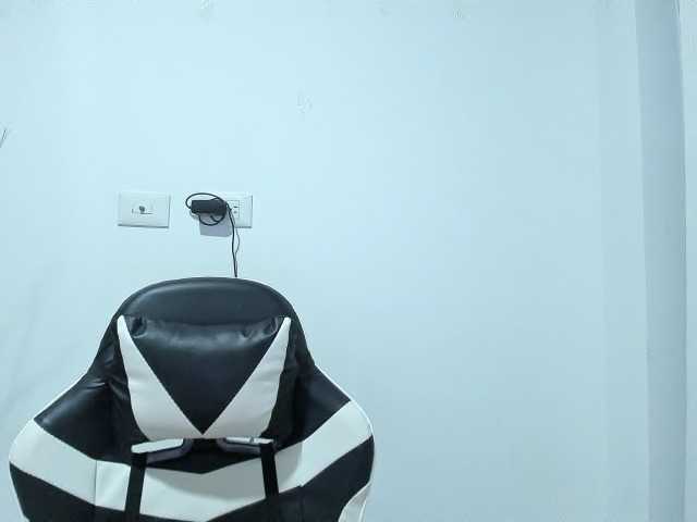 RevySadashiTrue's BongaCams show and profile