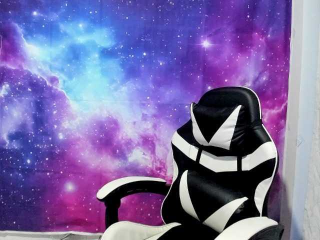  RevySadashiTrue chat room