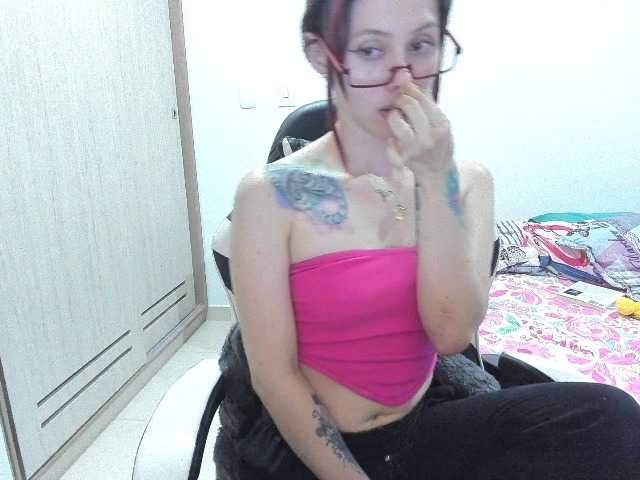 RevySadashiTrue webcam