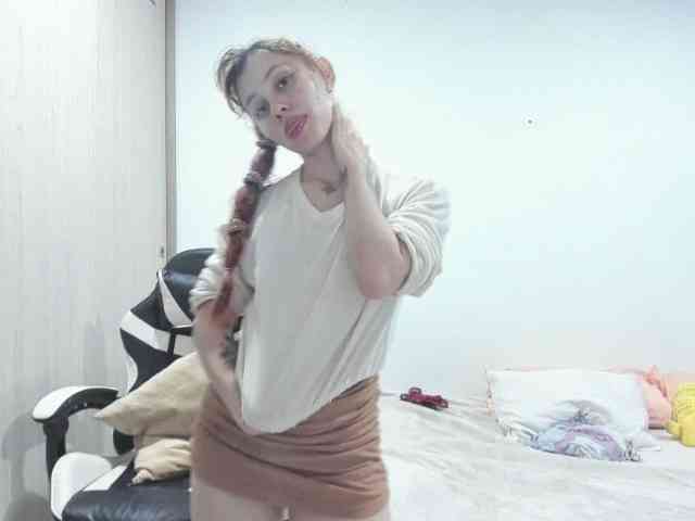 RevySadashiTrue webcam