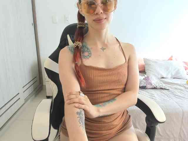 RevySadashiTrue webcam