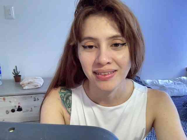 RevySadashiTrue webcam