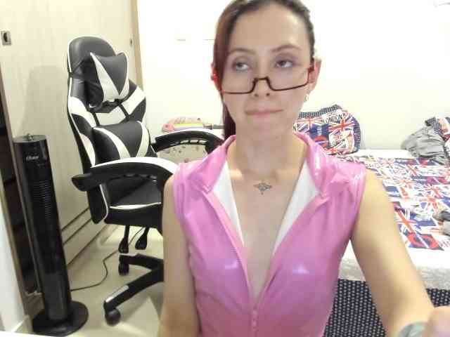 RevySadashiTrue webcam