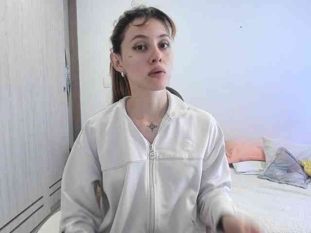 RevySadashiTrue webcam