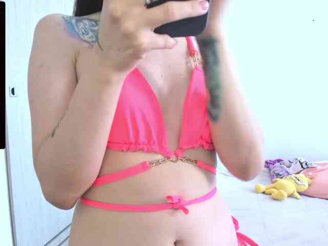 RevySadashiTrue webcam